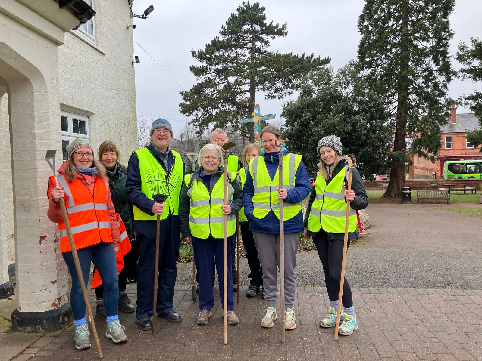 rot litter picking action